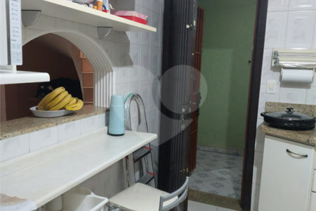 Casa à venda com 2 quartos, sendo 1 suíte, em Vila Maria de Maggi, Suzano, SP