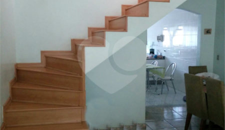 Sobrado à venda com 3 quartos, sendo 1 suíte,  em Jardim Virginia Bianca, São Paulo, SP