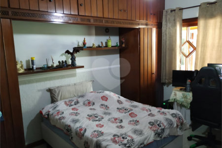 Casa à venda com 5 quartos, sendo 3 suítes,  no condomínio Portella, Itu - SP
