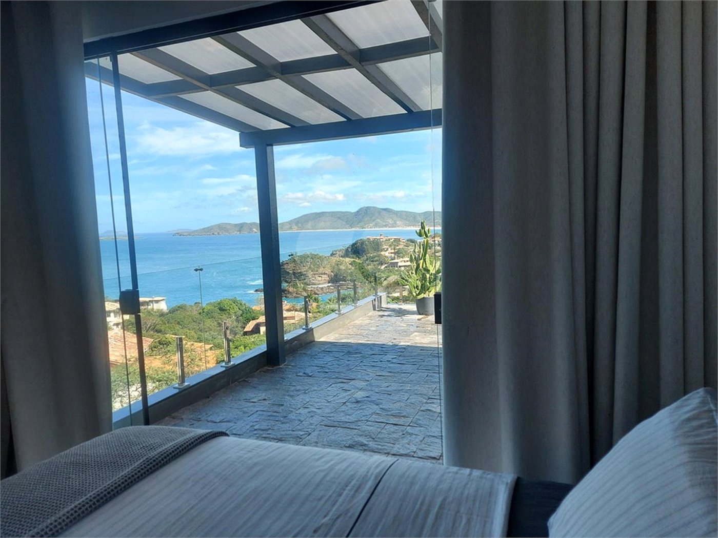 Casa à venda com 4 quartos, sendo 3 suítes, em Albatroz, Armação dos Búzios, RJ