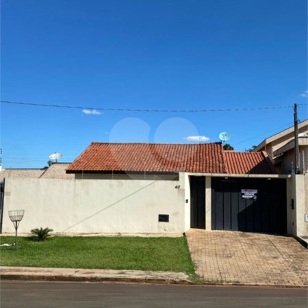 Casa à venda com 2 quartos, sendo 1 suíte, em Vila Renô, Ponta Porã, MS