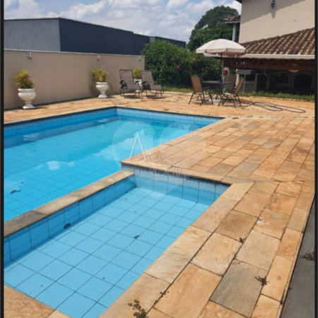 Sobrado à venda com 3 suítes em Condomínio Residencial Santa Helena, Bragança Paulista, SP