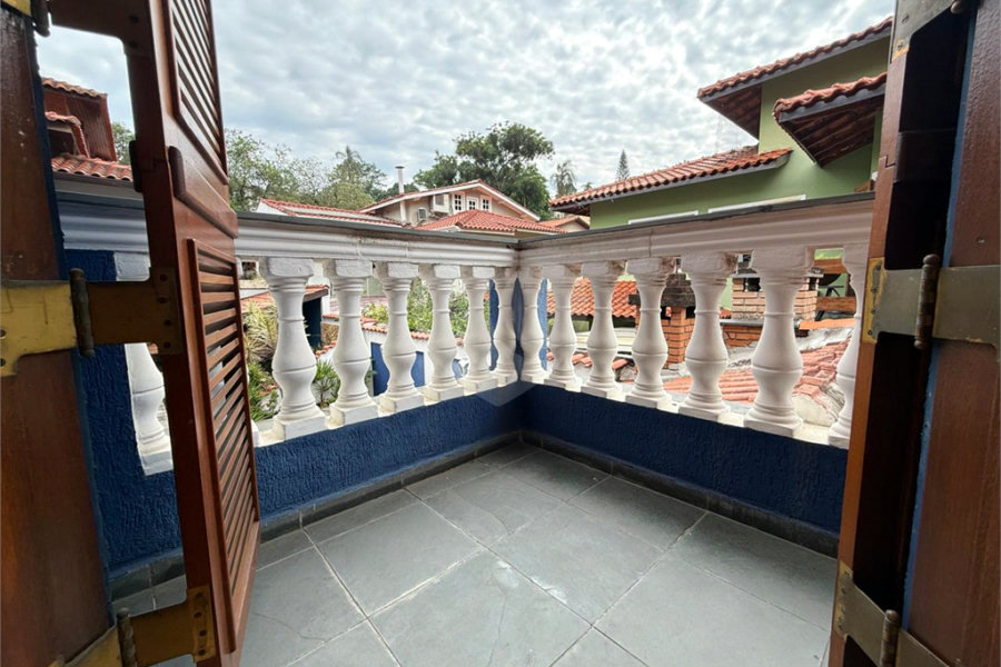 Casa à venda ou para alugar com 3 quartos, sendo 1 suíte, no condomínio Da Serra, São Paulo - SP