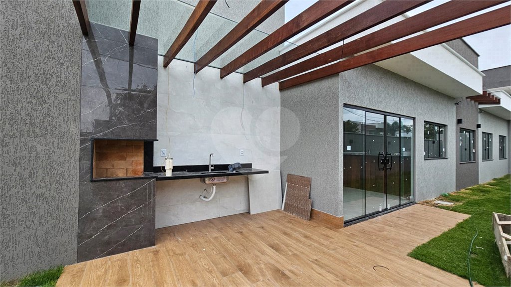 Casa à venda com 3 quartos, sendo 1 suíte, no condomínio Grand Park, Rio de Janeiro - RJ