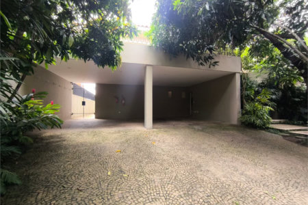 Casa à venda com 5 quartos, sendo 4 suítes, em Cidade Jardim, São Paulo, SP