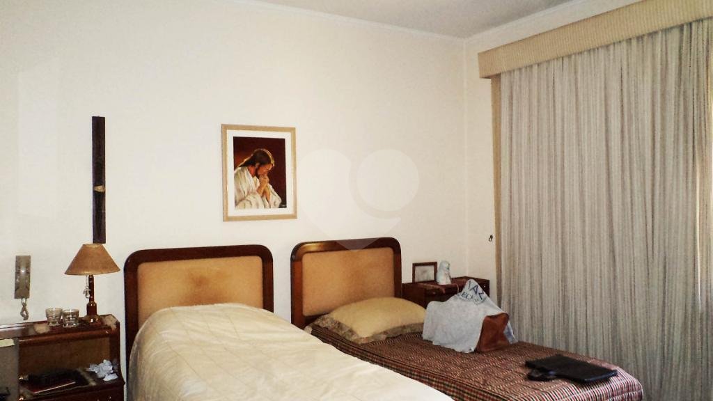 Sobrado à venda ou para alugar com 8 quartos, sendo 4 suítes, em Jardim Marajoara, São Paulo, SP