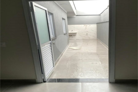 Casa à venda com 3 quartos, sendo 1 suíte, no condomínio Vila Ytu, Indaiatuba - SP