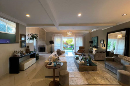 Casa à venda com 4 suítes em Vila Santo Antônio, Cotia, SP