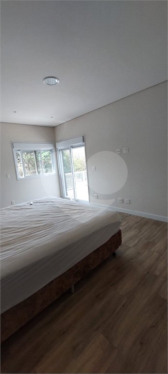 Casa à venda com 3 suítes no condomínio Figueira Garden, Atibaia - SP