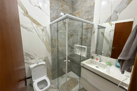 Sobrado à venda com 4 quartos, sendo 2 suítes, em Vila Medeiros, São Paulo, SP