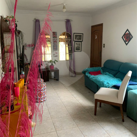 Casa à venda com 3 quartos, sendo 1 suíte,  em Parada Inglesa, São Paulo, SP