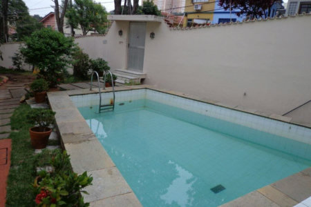 Casa à venda com 4 quartos, sendo 2 suítes, em Jardim Bonfiglioli, São Paulo, SP