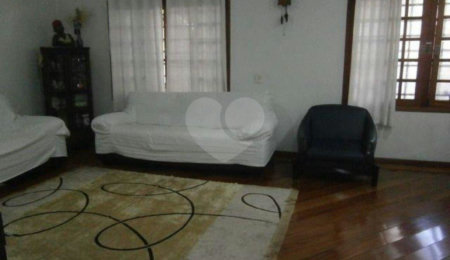 Sobrado à venda com 3 quartos, sendo 1 suíte,  em Santa Teresinha, São Paulo, SP