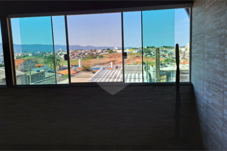 Casa à venda com 3 quartos, sendo 1 suíte,  em Jardim Universo, Mogi das Cruzes, SP