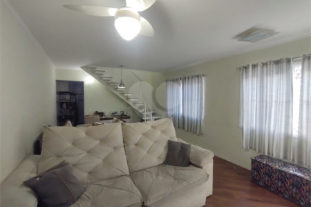 Casa à venda com 3 quartos, sendo 2 suítes, em Jardim Mangalot, São Paulo, SP