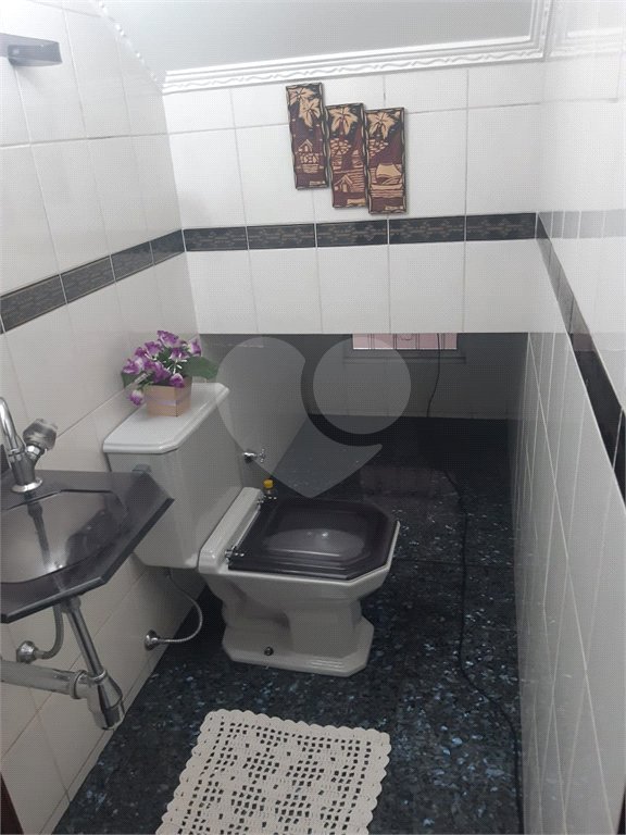 Sobrado à venda com 5 quartos, sendo 3 suítes, em Horto, São Paulo, SP