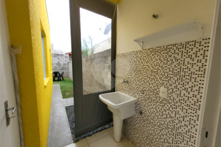 Casa à venda com 2 quartos no condomínio Novo Horizonte, Itapetininga - SP