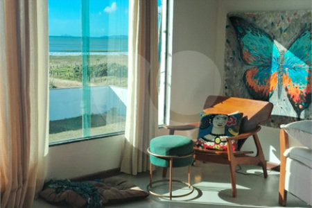 Casa à venda com 5 quartos, sendo 2 suítes, em Long Beach (tamoios), Cabo Frio, RJ