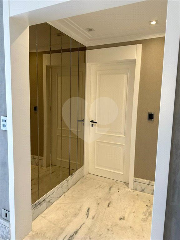 Apartamento à venda com 3 quartos, sendo 1 suíte, em Pompéia, São Paulo, SP