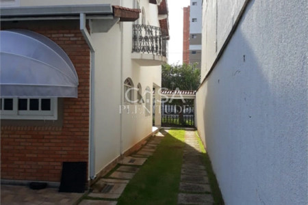 Casa à venda com 4 quartos, sendo 1 suíte, em Vila Jardini, Sorocaba, SP