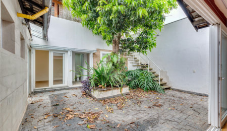 Sobrado à venda ou para alugar com 3 quartos, sendo 1 suíte,  em Chácara Monte Alegre, São Paulo, SP