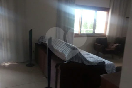 Casa à venda com 4 suítes no condomínio Parque dos Resedas, Itupeva - SP