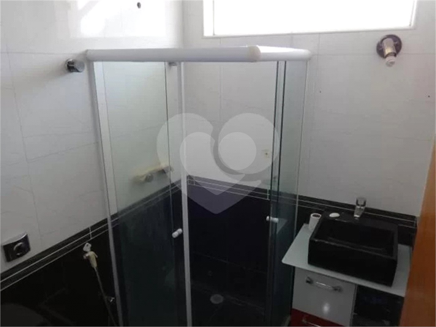 Casa à venda com 4 quartos, sendo 2 suítes, em Horto, São Paulo, SP