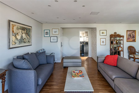 Apartamento à venda com 3 quartos, sendo 1 suíte, em Pinheiros, São Paulo, SP