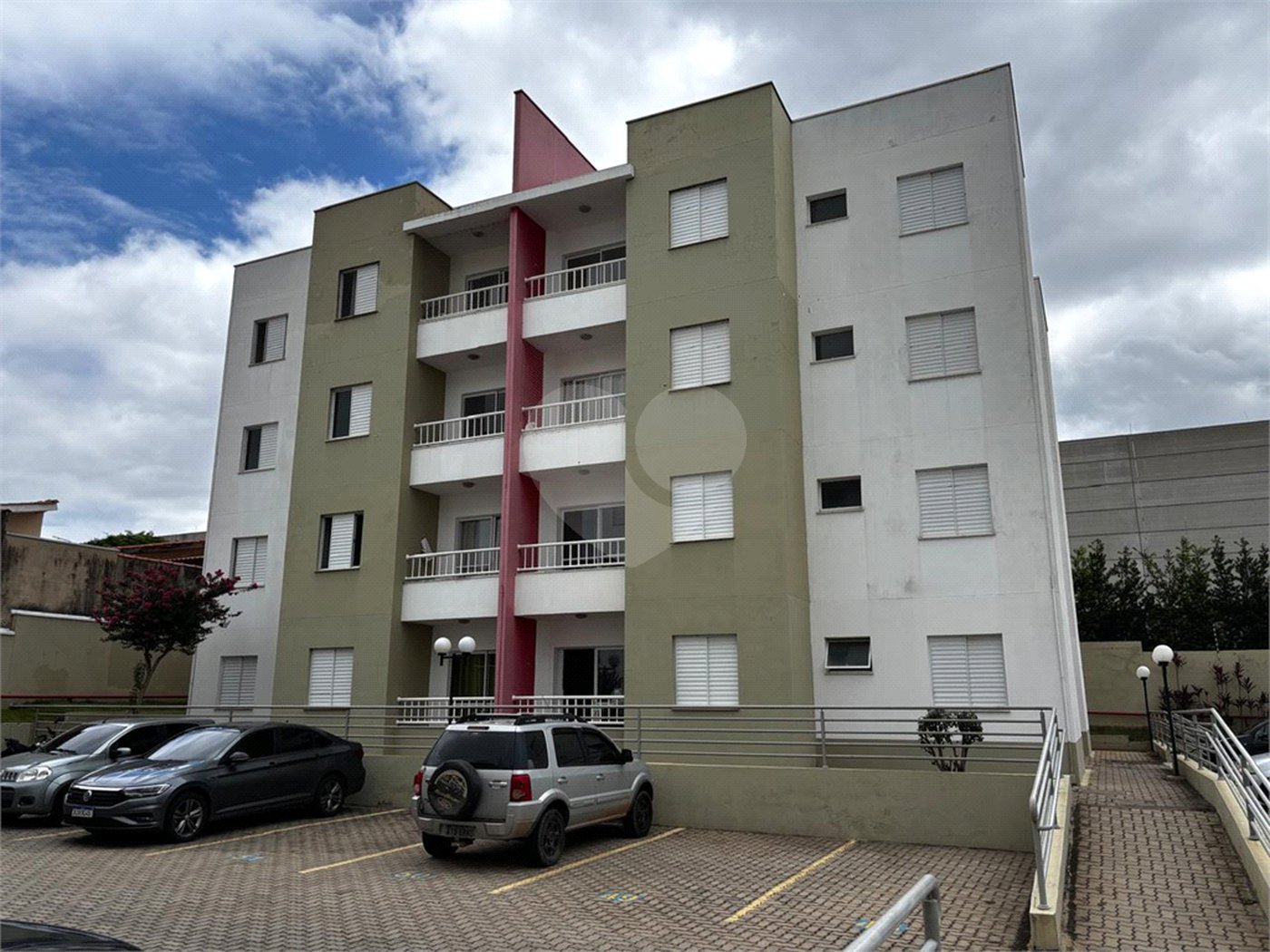 Apartamento à venda com 2 quartos em Guaraú, Salto, SP
