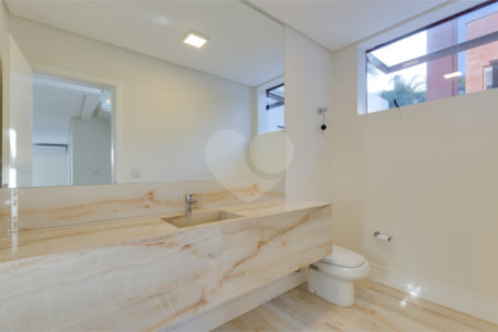 Casa à venda com 4 suítes no condomínio Porto Fino, São Paulo - SP