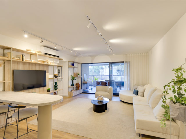 Apartamento à venda com 3 quartos, sendo 1 suíte,  em Jardim Marajoara, São Paulo, SP