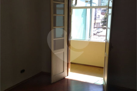 Sobrado à venda com 3 quartos em Santana, São Paulo, SP