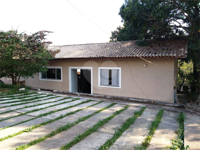 Casa à venda com 8 quartos, sendo 4 suítes,  em Santa Inês, Mairiporã, SP