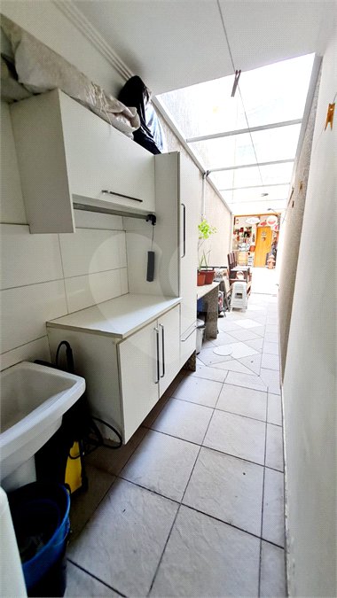 Sobrado à venda com 3 quartos, sendo 1 suíte,  em Jardim Leocádia, Sorocaba, SP