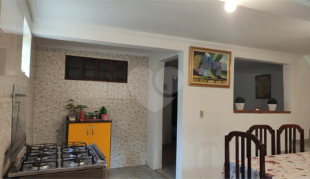 Sobrado à venda com 5 quartos, sendo 1 suíte, em Jardim Brogotá, Atibaia, SP