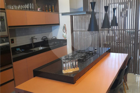 Casa à venda com 3 suítes no condomínio Reserva Real, Paulínia - SP