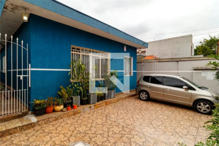 Casa à venda com 4 quartos, sendo 1 suíte,  em Vila Constança, São Paulo, SP