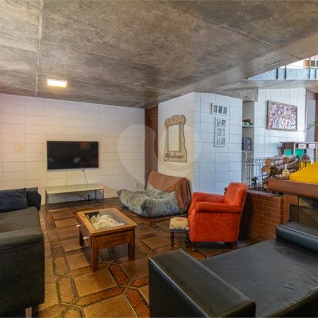 Casa de Vila à venda com 3 quartos, sendo 1 suíte, em Chácara Monte Alegre, São Paulo, SP