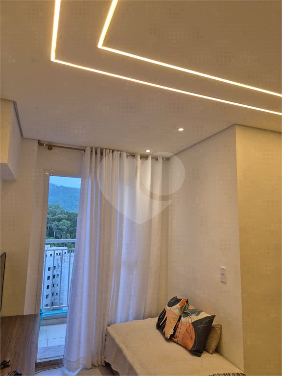 Apartamento à venda com 2 quartos em Botujuru, Mogi das Cruzes, SP