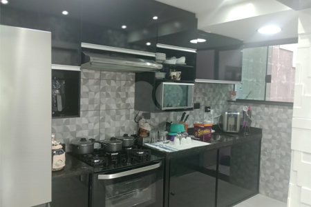 Casa à venda com 3 quartos, sendo 1 suíte, em Wanel Ville, Sorocaba, SP