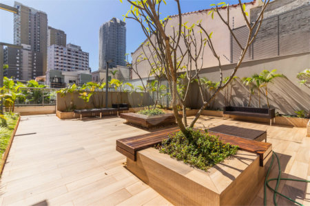 Apartamento à venda com 3 suítes em Vila Gumercindo, São Paulo, SP