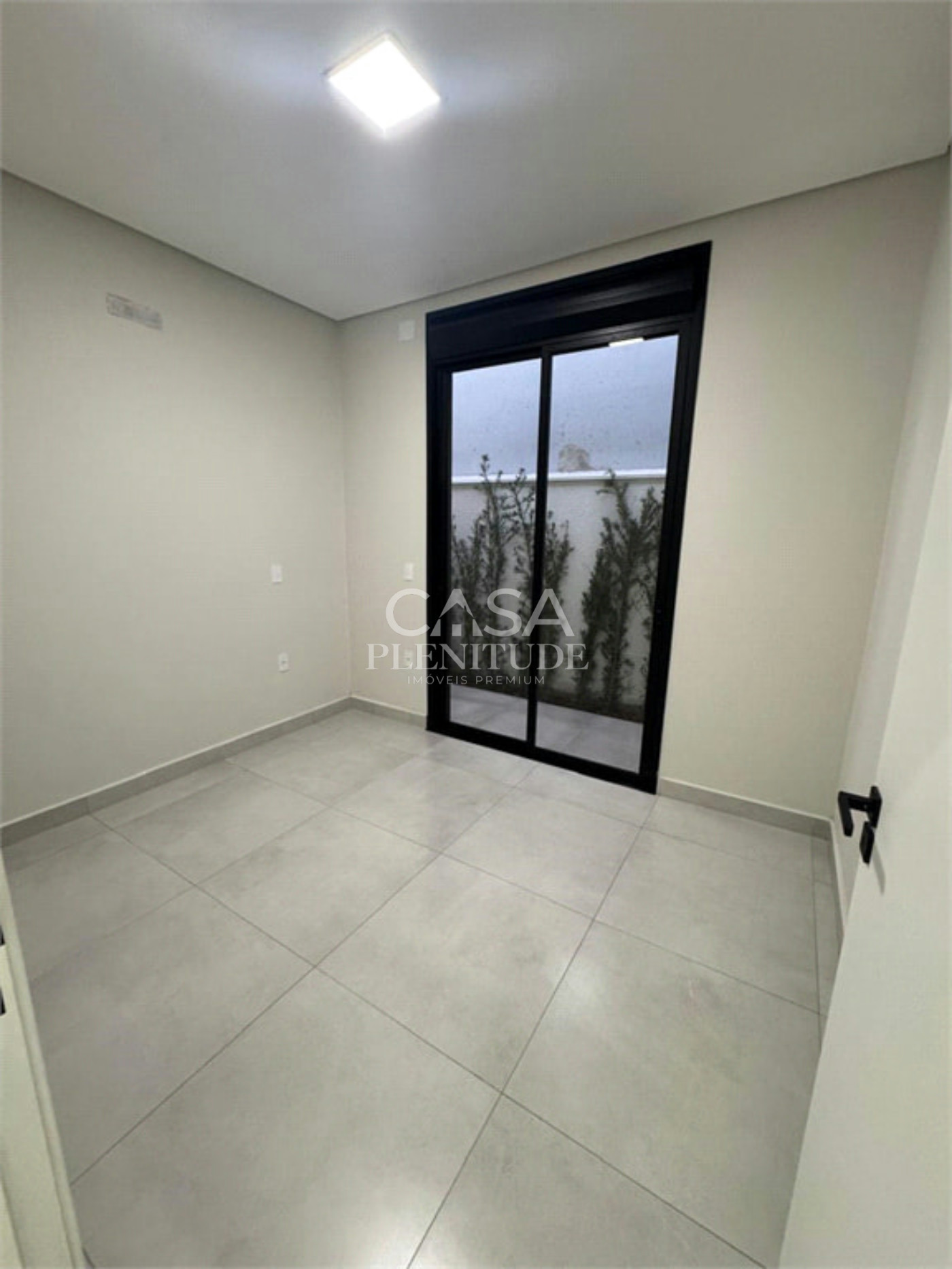 Casa em condomínio à venda com 3 quartos, sendo 1 suíte,  em Jardim Planalto, Sorocaba, SP