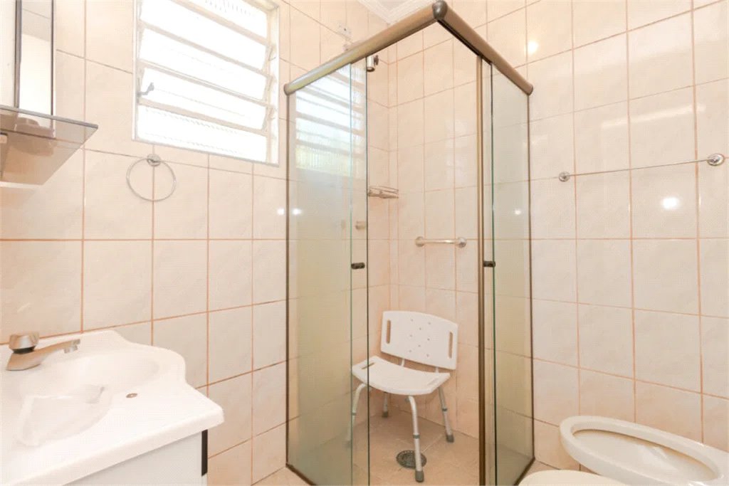 Casa à venda com 4 quartos, sendo 3 suítes,  em Vila Pirajussara, São Paulo, SP