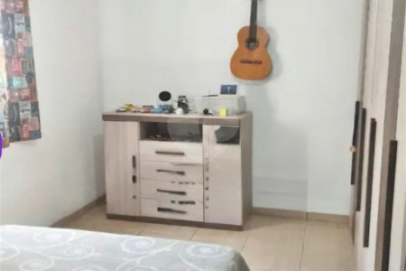 Casa à venda com 3 quartos, sendo 1 suíte, em Wanel Ville, Sorocaba, SP