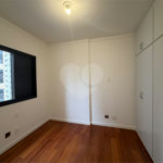 Apartamento à venda com 3 suítes em Vila Suzana, São Paulo, SP