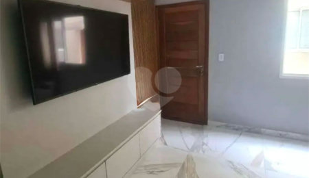 Casa à venda com 2 quartos no condomínio Karolyne, Votorantim - SP