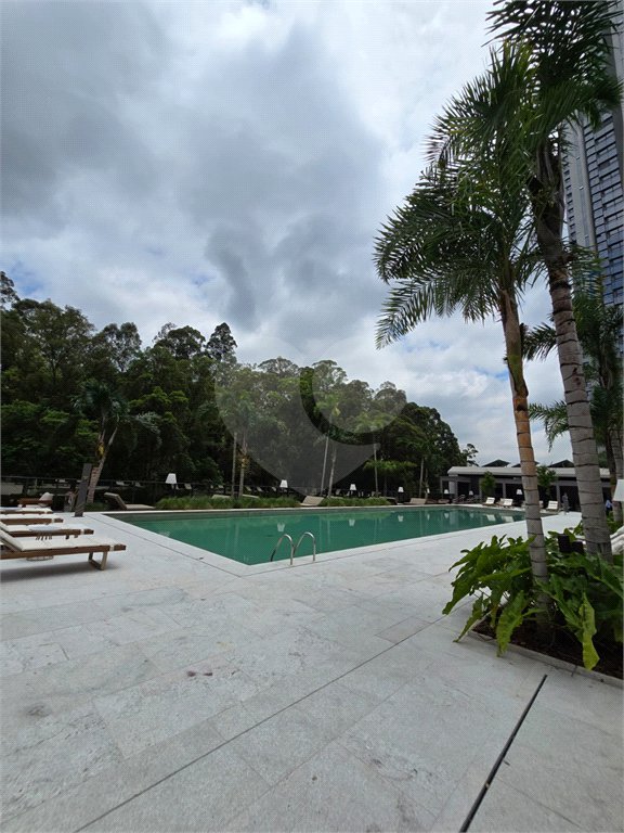 Apartamento à venda com 2 suítes em Jardim Morumbi, São Paulo, SP