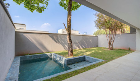Casa à venda com 4 suítes no condomínio Jamestown, São Paulo - SP