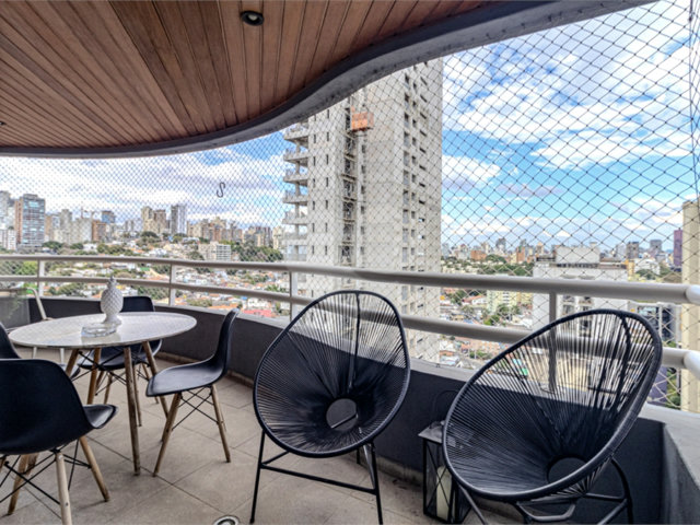 Apartamento à venda com 3 suítes em Alto de Pinheiros, São Paulo, SP