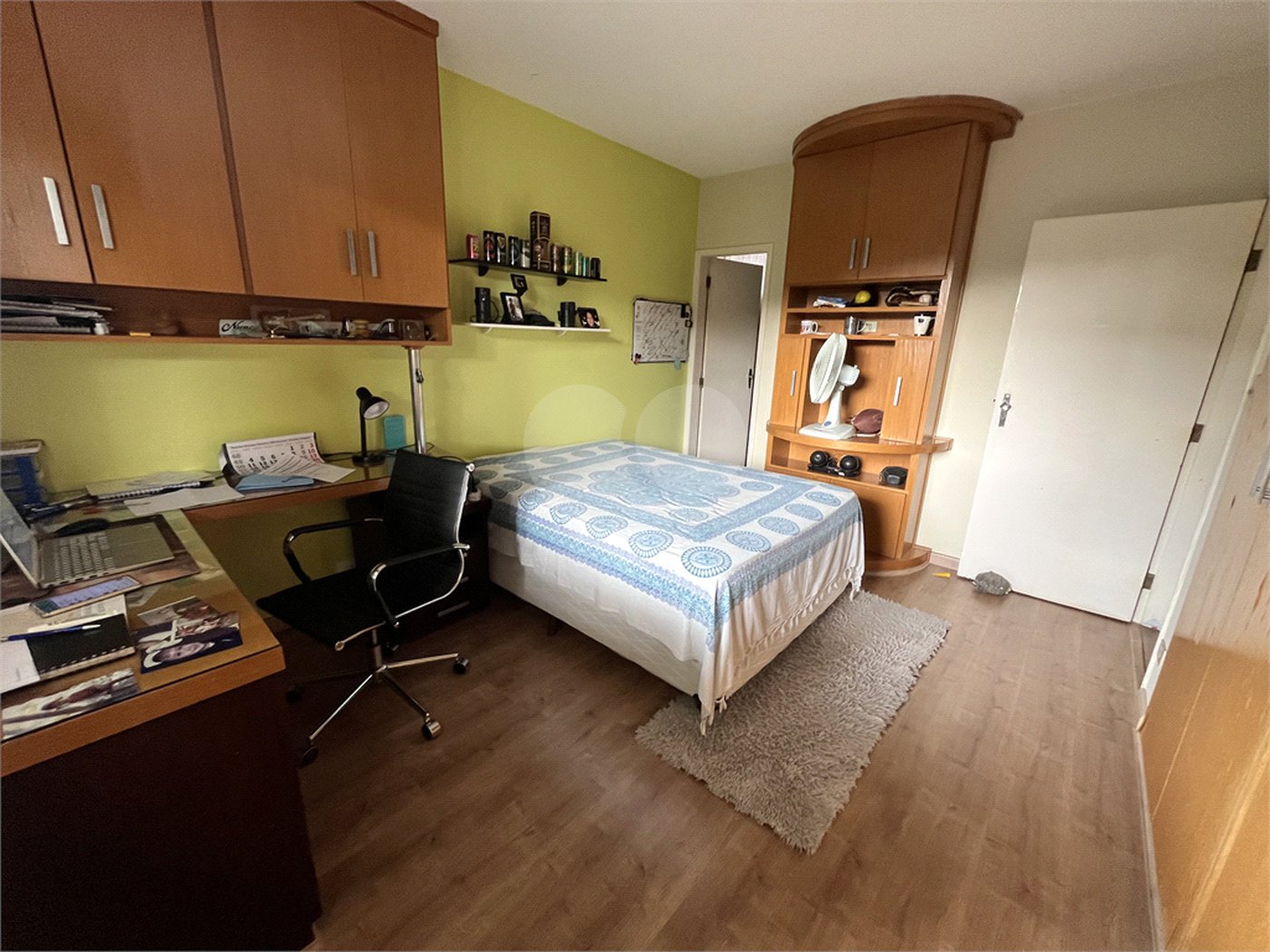 Sobrado à venda com 5 quartos, sendo 4 suítes, em Tremembé, São Paulo, SP